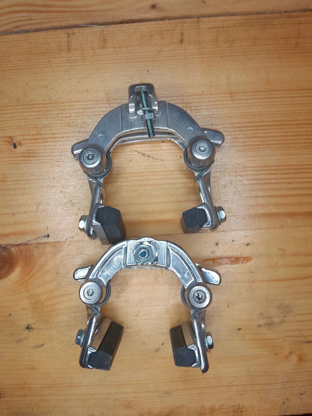 " NOS " ancien / 2 Etriers de frein Weinmann vélo