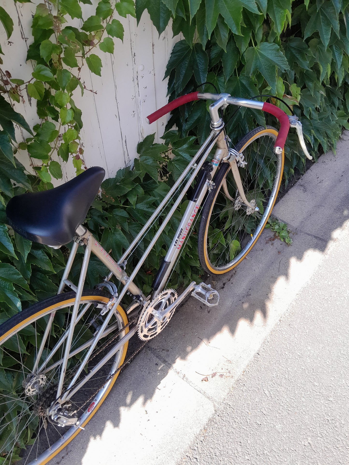 Vélo Ville / Femme vintage Manufrance T53 restauré