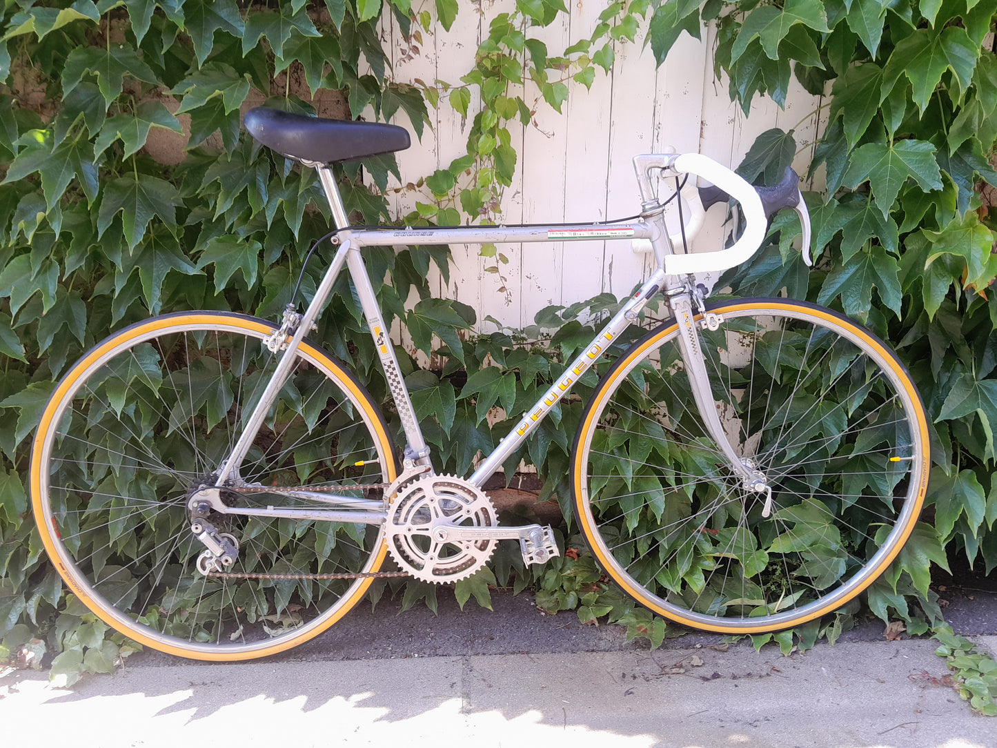 Vélo Course Vintage Peugeot gris T55 révisé